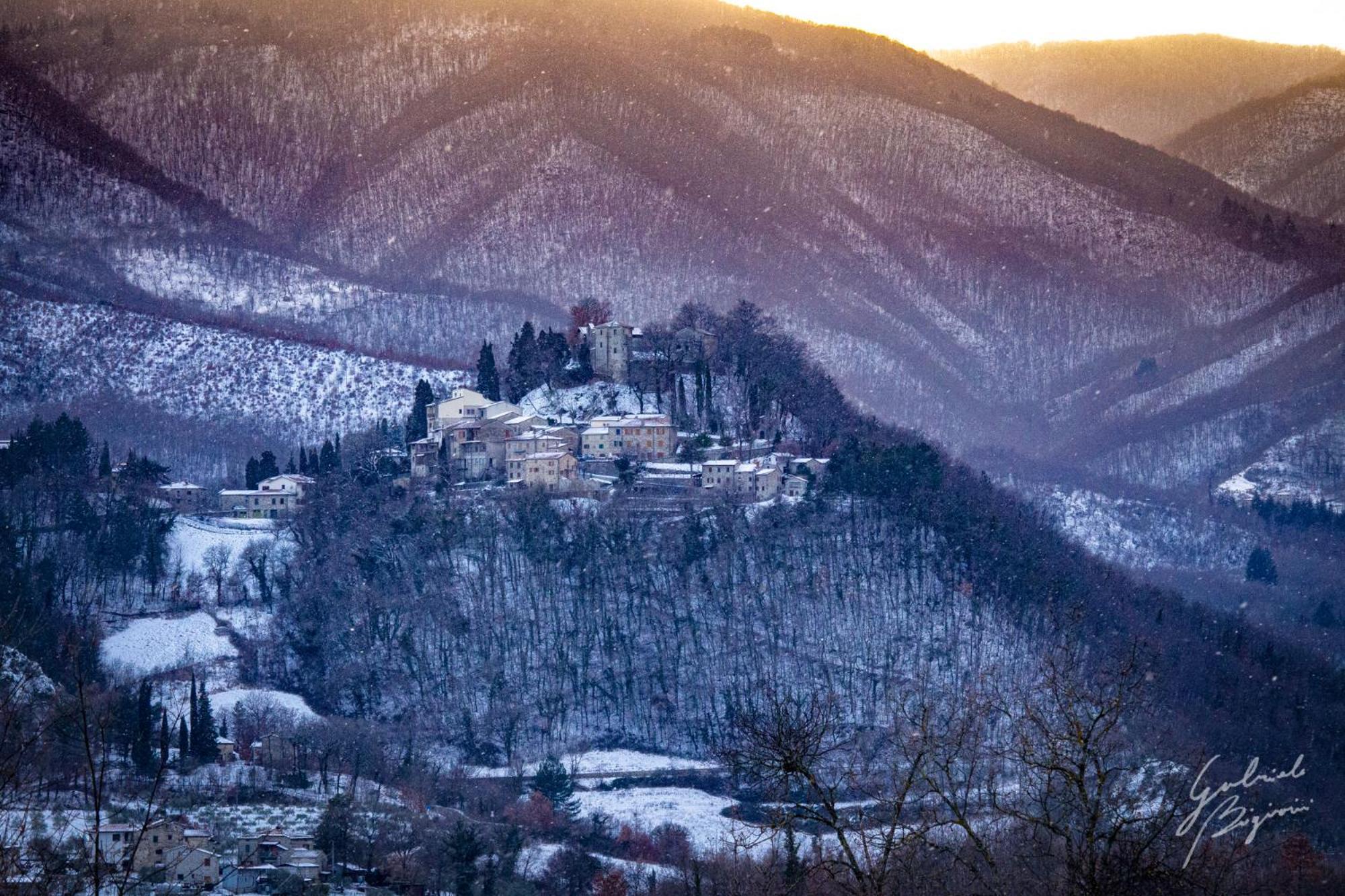 Villa Terra Di Michelangelo Caprese Michelangelo Exterior foto